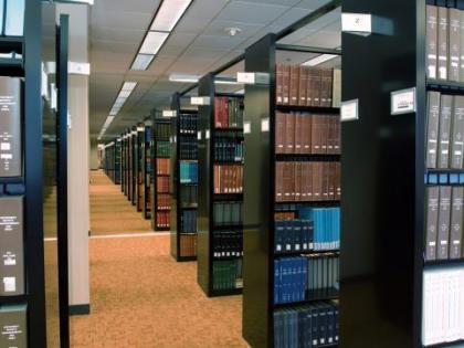 Photo of stacks in 2nd floor periodicals room